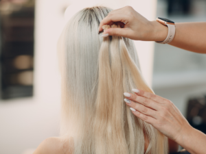 תוספות שיער קליפסים – פתרון מושלם לשיער
מלא, ארוך ומרשים